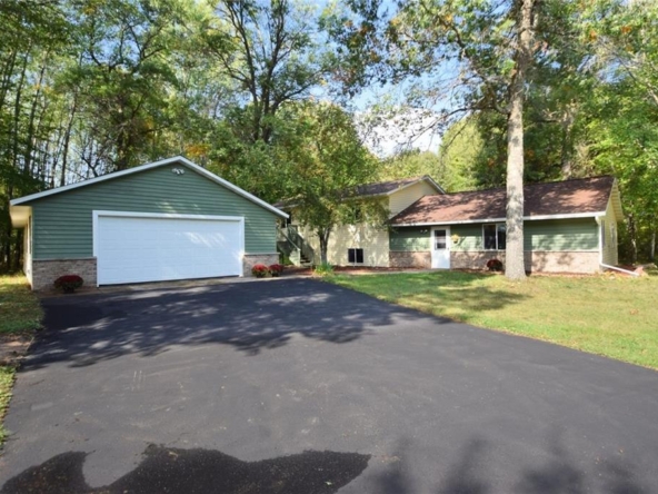 Residentialhouse for sale picture with an address of  25289 Kruger Road in Webster and a list price of 299000