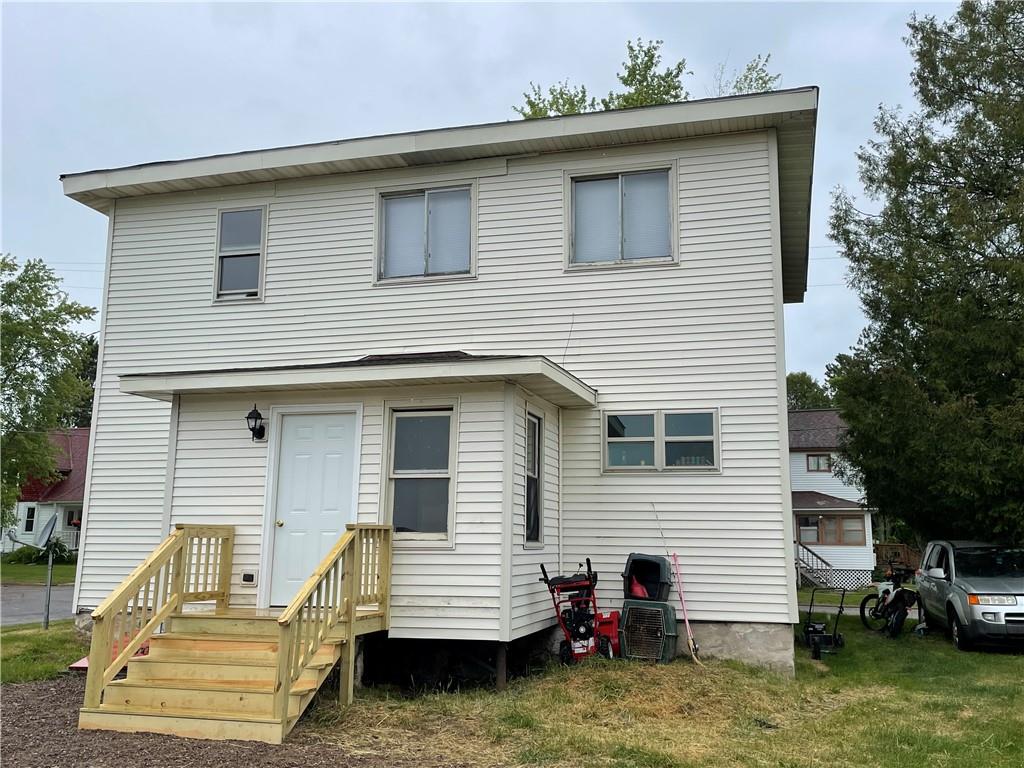 Residentialhouse for sale picture with an address of  126 3rd Street in Butternut and a list price of 89900