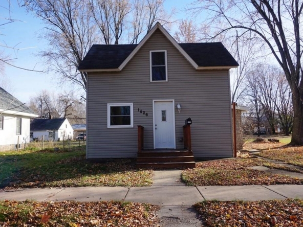 Residentialhouse for sale picture with an address of  1426 Knapp Street in Menomonie and a list price of 199900