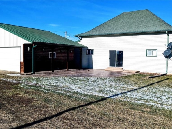 Residentialhouse for sale picture with an address of  26092 State Highway 40  in New Auburn and a list price of 229900