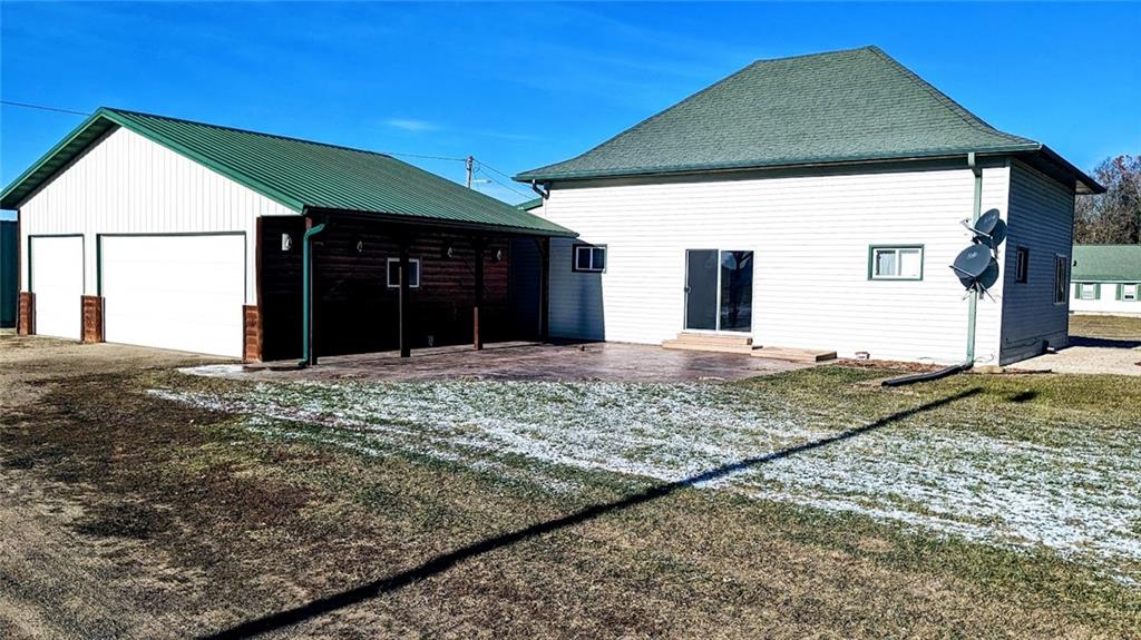 Residentialhouse for sale picture with an address of  26092 State Highway 40  in New Auburn and a list price of 229900