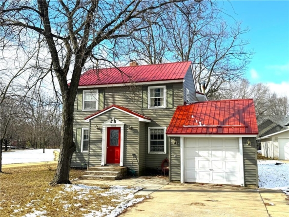Residentialhouse for sale picture with an address of  36463 West Street in Whitehall and a list price of 185000