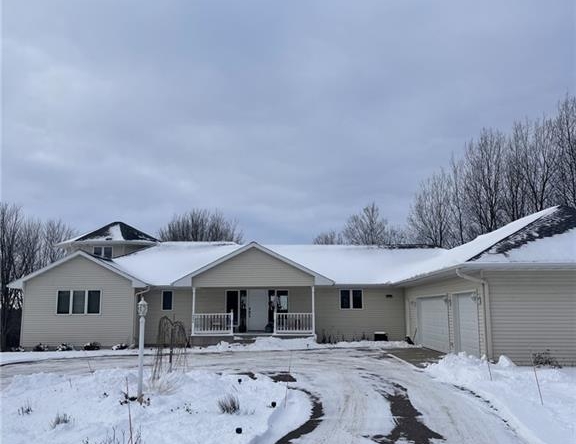 Residentialhouse for sale picture with an address of  4834 Promontory Court in Eau Claire and a list price of 499900