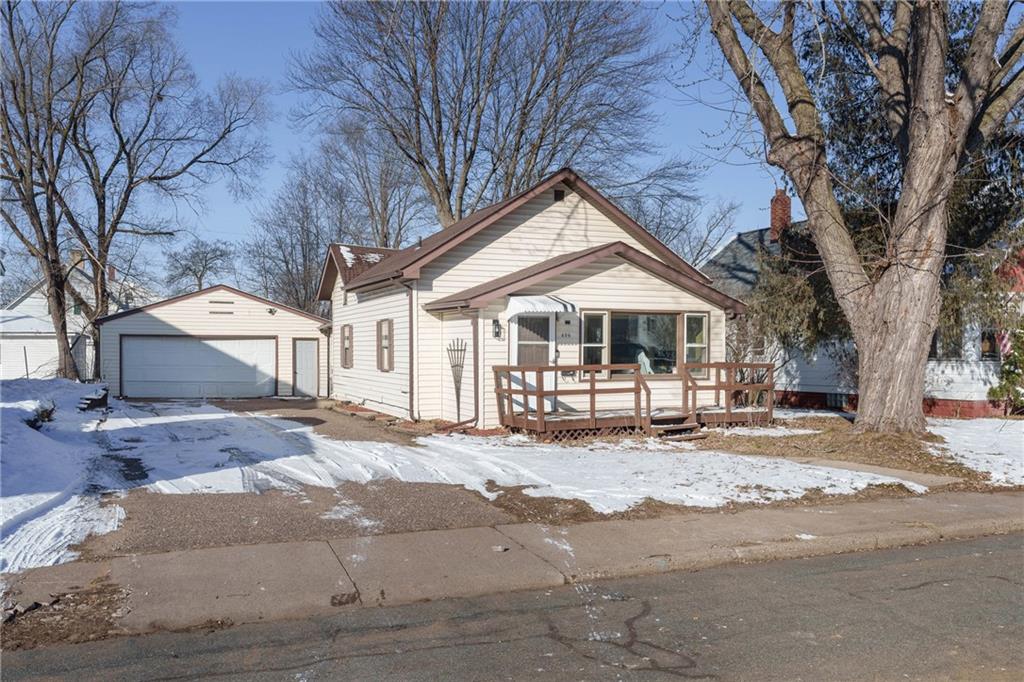 Residentialhouse for sale picture with an address of  606 Holm Avenue in Eau Claire and a list price of 179900