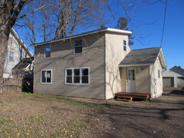 Residentialhouse for sale picture with an address of  625 Cornell Avenue in Rice Lake and a list price of 204900