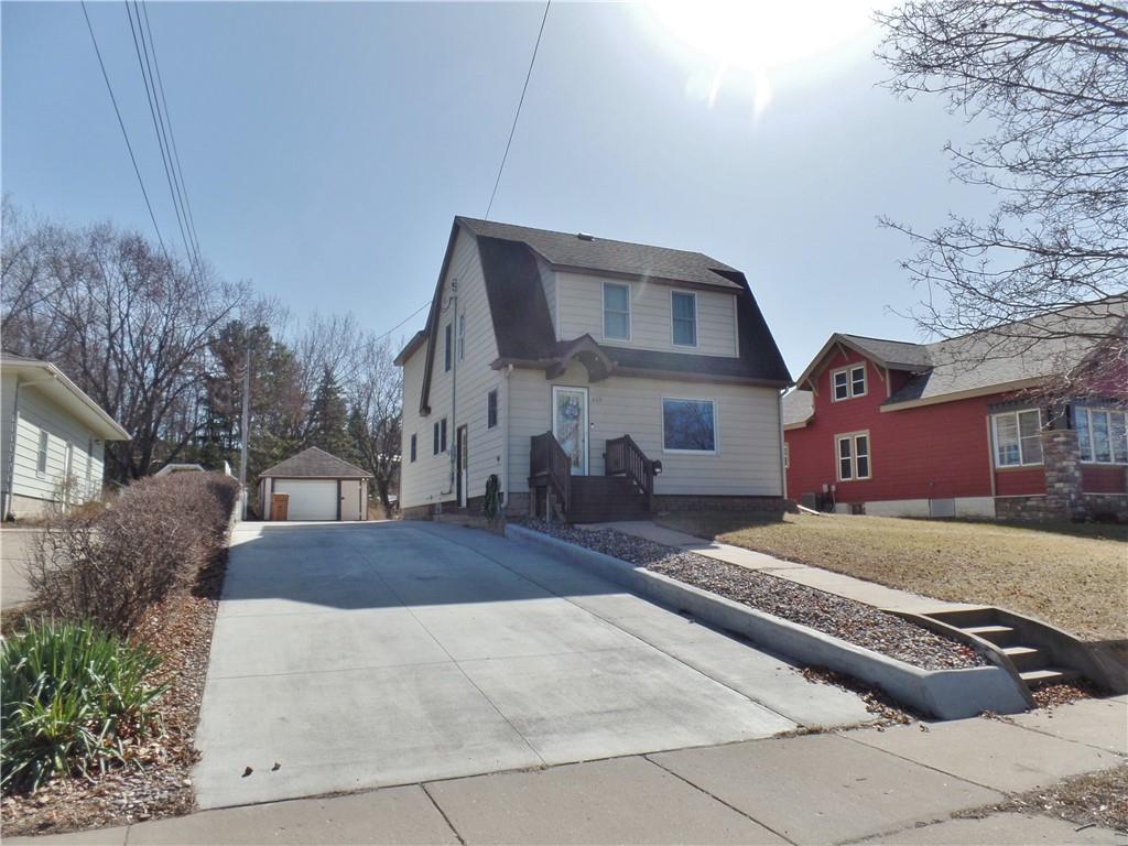Residentialhouse for sale picture with an address of  615 Prospect Street in Durand and a list price of 194500