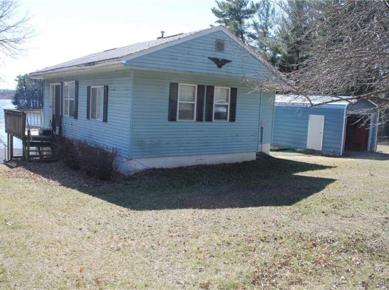Residentialhouse for sale picture with an address of  E5462 784th Avenue in Menomonie and a list price of 199900