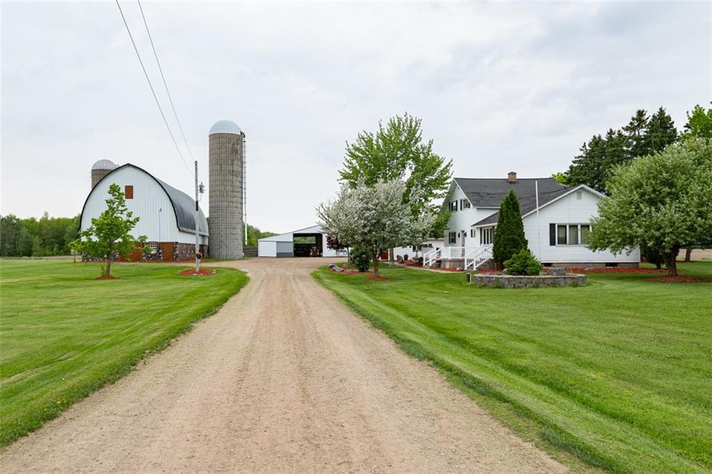 Farmhouse for sale picture with an address of  N6291 County Road H  in Sheldon and a list price of 749000