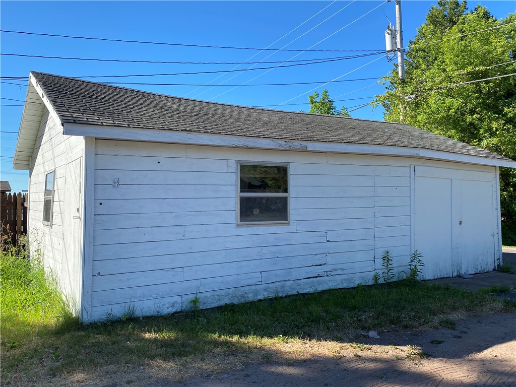 10531 Dakota Avenue, Hayward, WI — photo 4