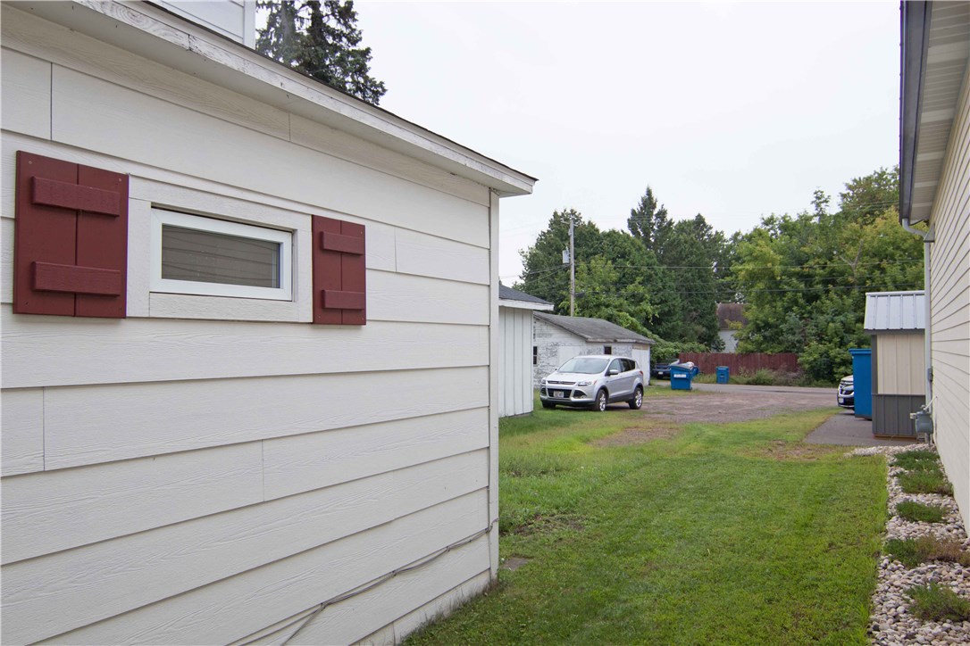 10531 Dakota Avenue, Hayward, WI — photo 8