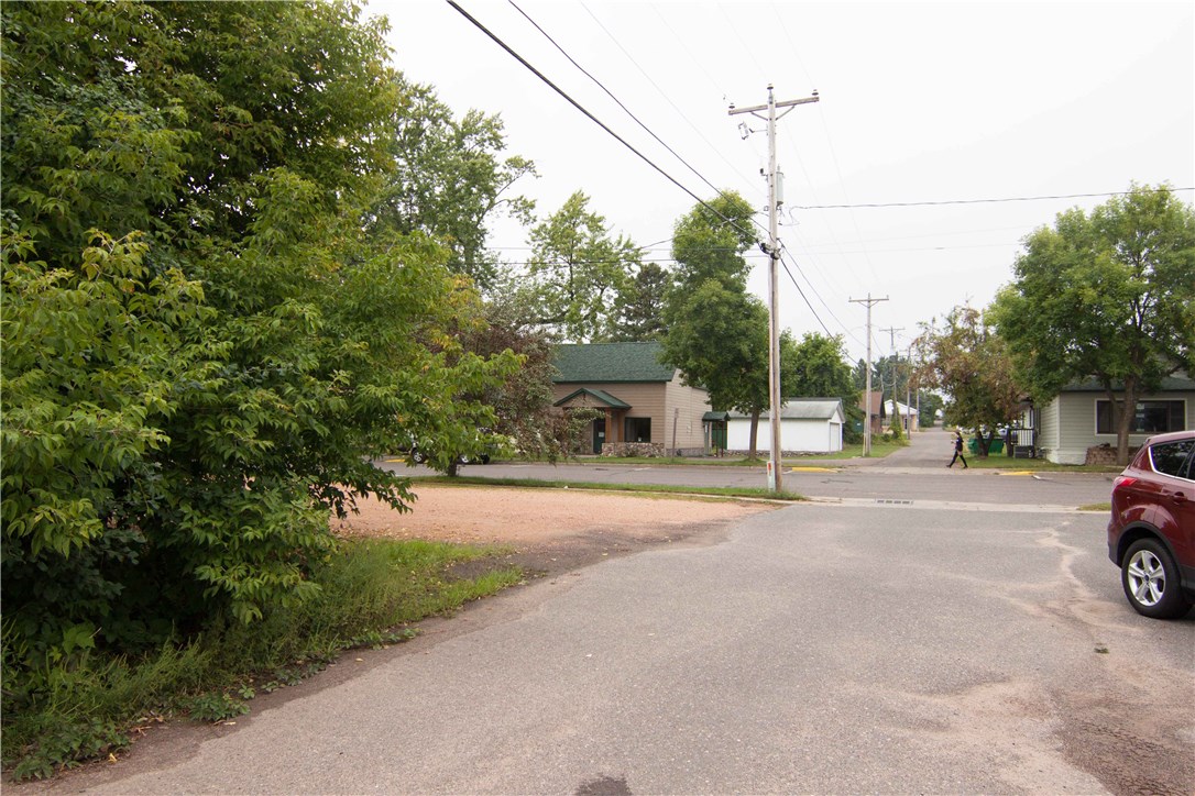 10531 Dakota Avenue, Hayward, WI — photo 9