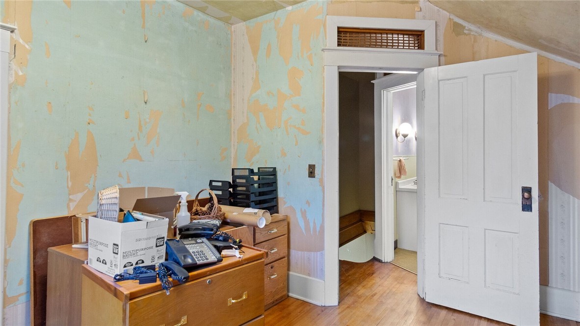 209 E Division Street, Neillsville, WI