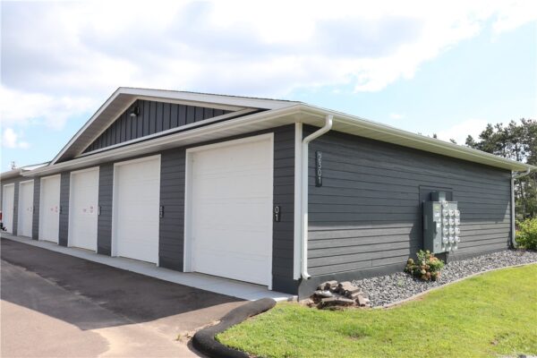 2301 Lake Road Altoona WI 54720 — photo 1