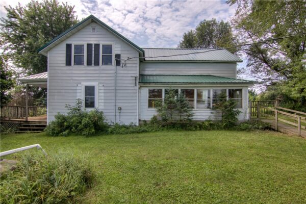 5233 N County Road G, Neillsville, WI