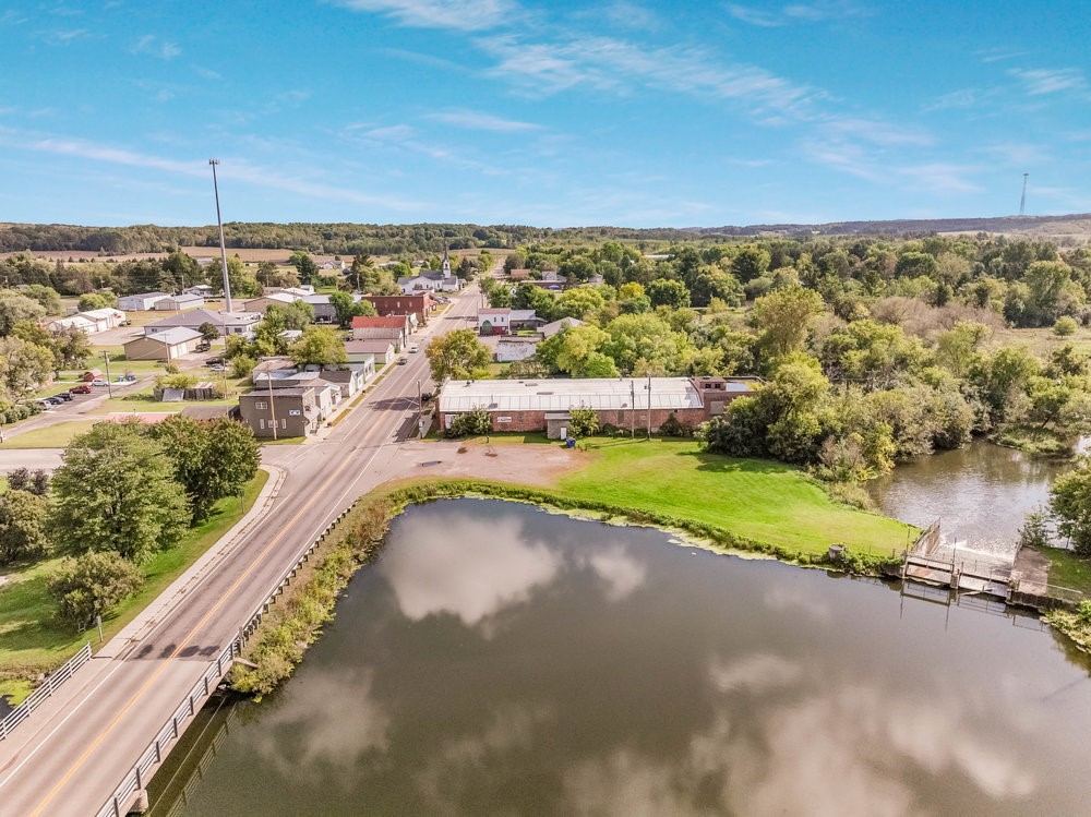 231 W Dallas Street Dallas WI 54733 — photo 33