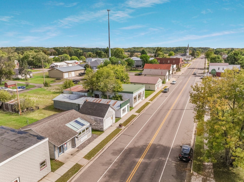 231 W Dallas Street Dallas WI 54733 — photo 5