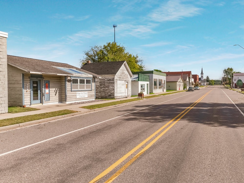 231 W Dallas Street Dallas WI 54733 — photo 9