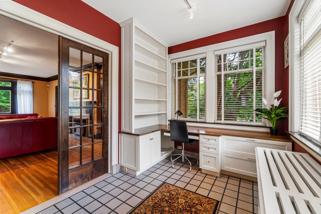 707 W Columbia Street, Chippewa Falls, WI — photo 17