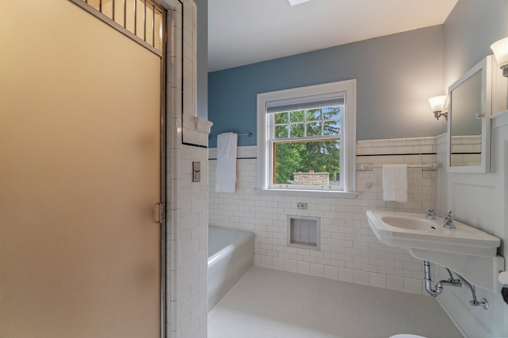 707 W Columbia Street, Chippewa Falls, WI — photo 22