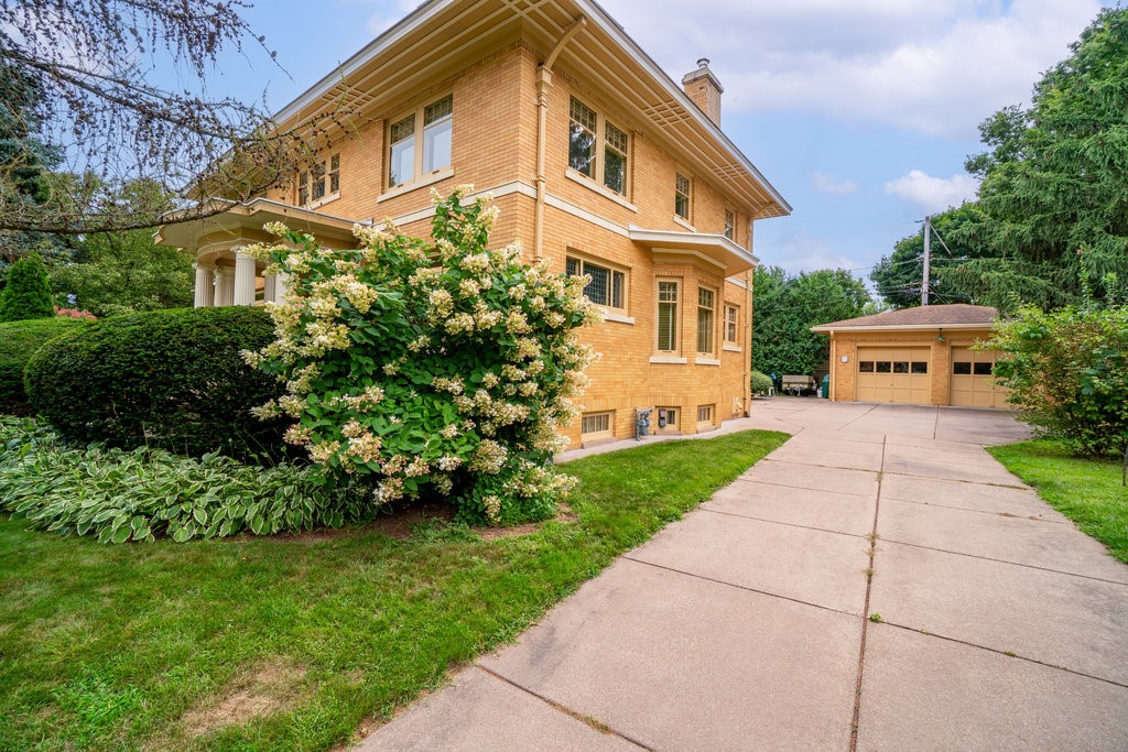 707 W Columbia Street, Chippewa Falls, WI — photo 42