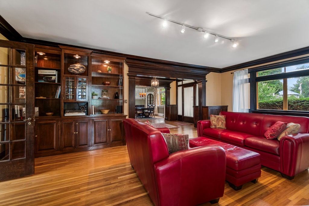 707 W Columbia Street, Chippewa Falls, WI — photo 8