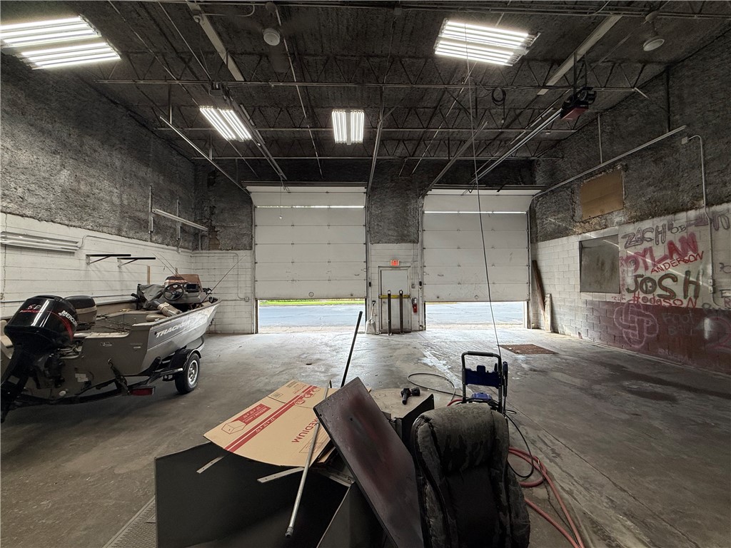 8 S 4th Street Barron WI 54812 — photo 5