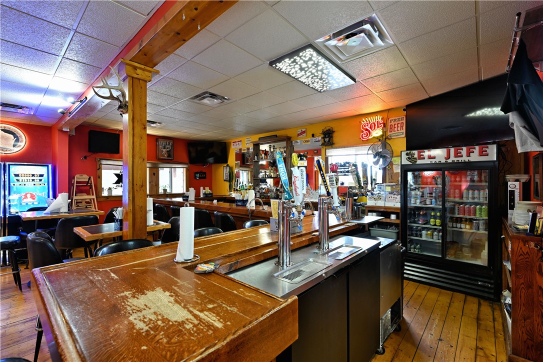 6098 S State Highway 35 Superior WI 54880 — photo 17