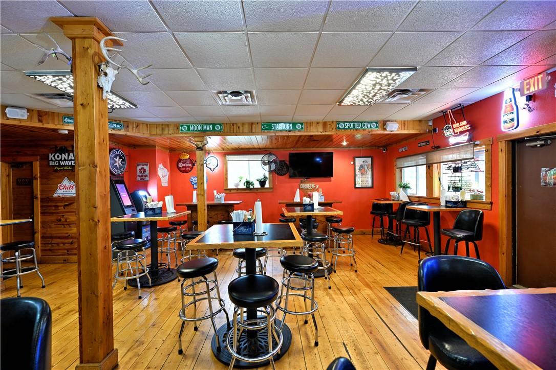 6098 S State Highway 35 Superior WI 54880 — photo 21