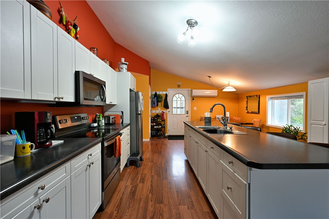 6098 S State Highway 35 Superior WI 54880 — photo 40