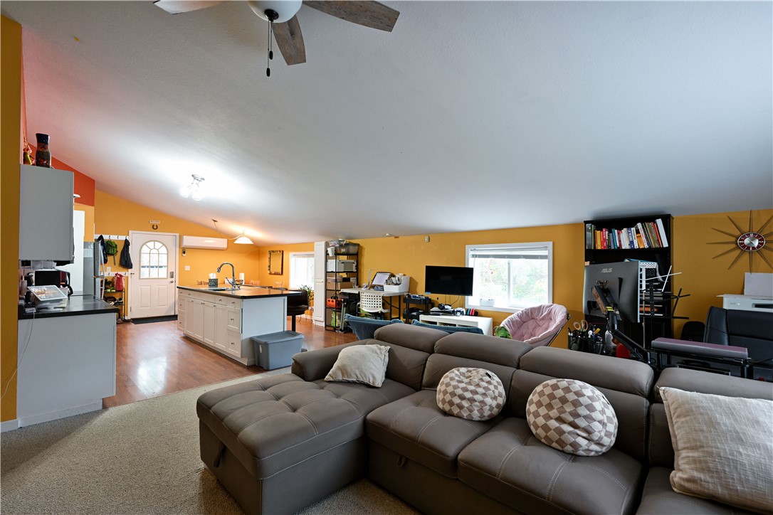 6098 S State Highway 35 Superior WI 54880 — photo 42