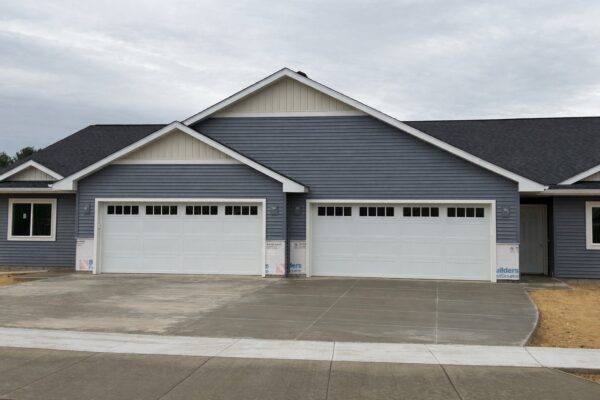 702 Sequoia Drive, Altoona, WI