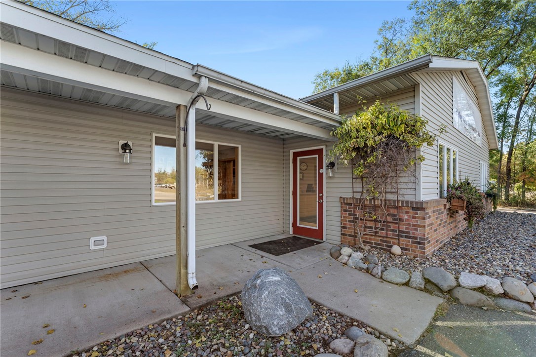 821 US Highway 8, St Croix Falls, WI