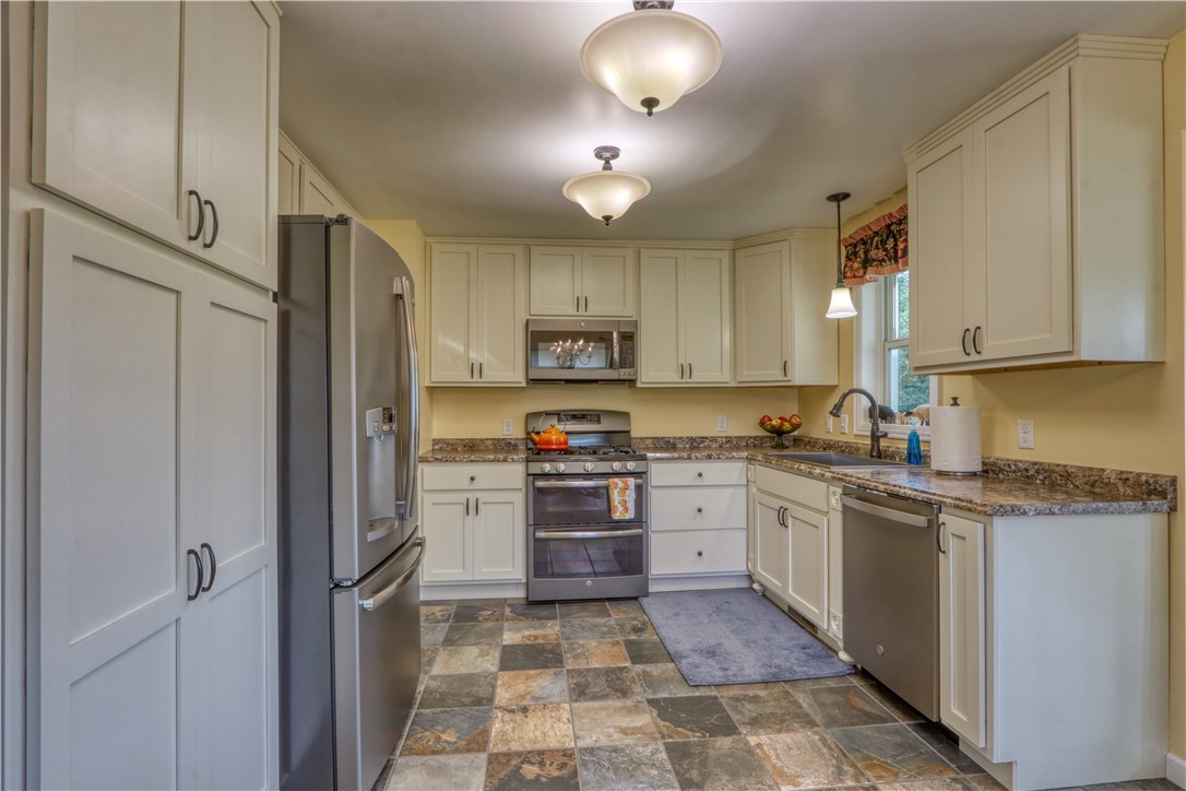 N9156 Tripp Road, Springbrook, WI — photo 22