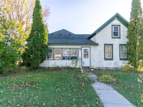 812 W Lincoln Street 1&2, Augusta, WI