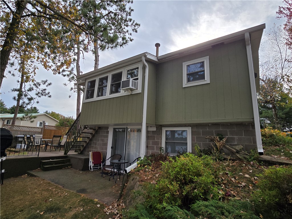 Residentialhouse for sale picture with an address of  1029 24 1/2 Street in Chetek and a list price of 325000