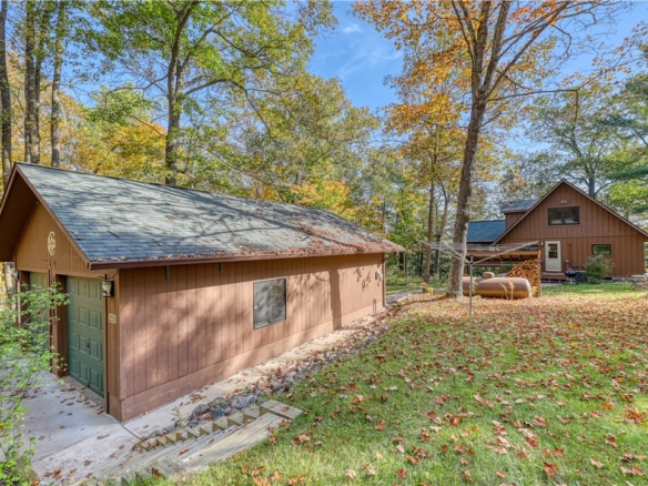 Residentialhouse for sale picture with an address of  10488 Forest Circle Drive in Hayward and a list price of 749000