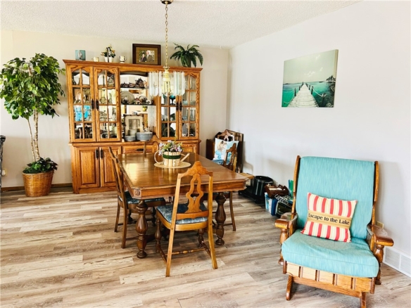 Residentialhouse for sale picture with an address of  10550 Lake Of The Woods Road in Solon Springs and a list price of 425000