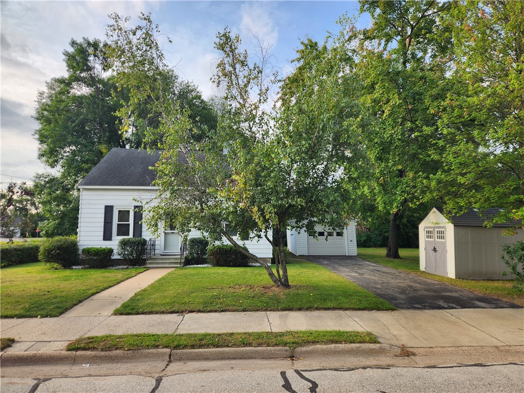 1114-Pierce-Black-River-Falls-WI-54615-8