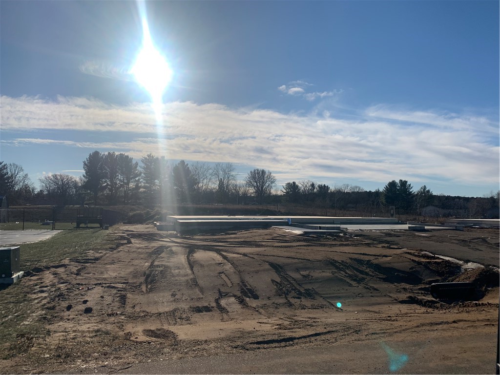 Wisconsin property for sale listing in Chippewa Falls Residentialhouse for sale picture with an address of 11340 45th Avenue in Chippewa Falls and a list price of 432900