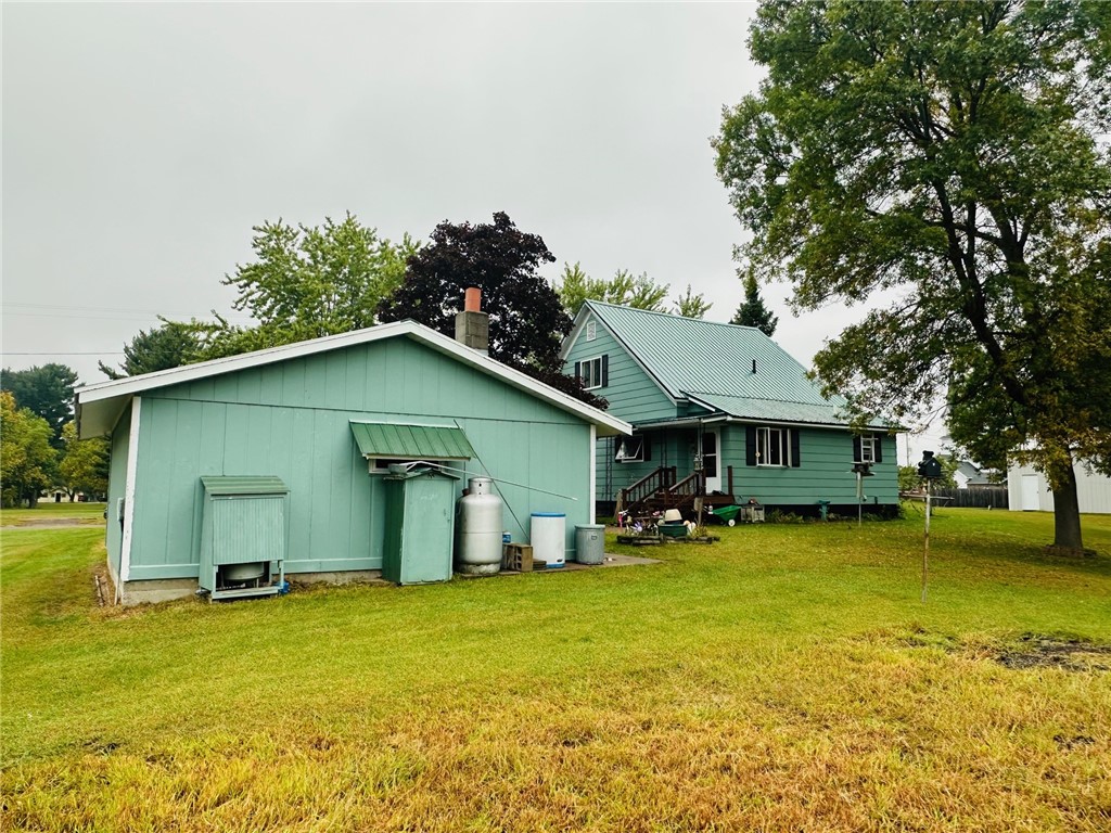 114-3rd-Dallas-WI-54733-2