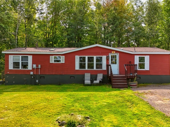 Residentialhouse for sale picture with an address of  12716 County Hwy T  in Hayward and a list price of 325000