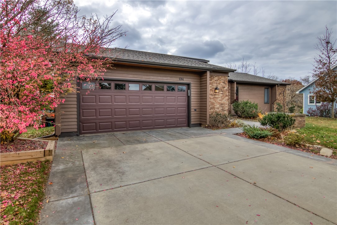 1314-16th-Menomonie-WI-54751-8