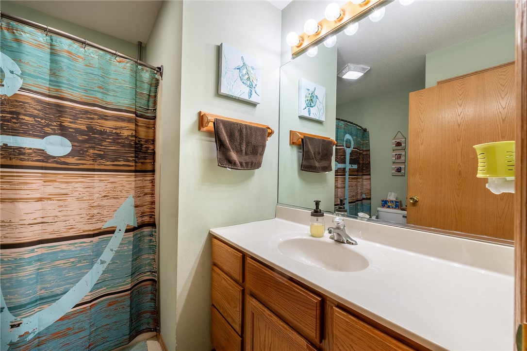 13323-40th-Chippewa-Falls-WI-54729-5