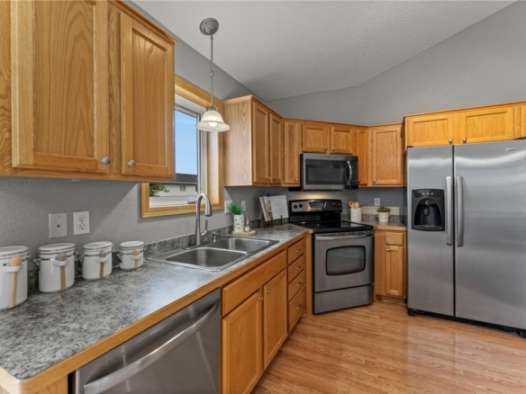 Residentialhouse for sale picture with an address of  1337 Eagle Court in New Richmond and a list price of 365000