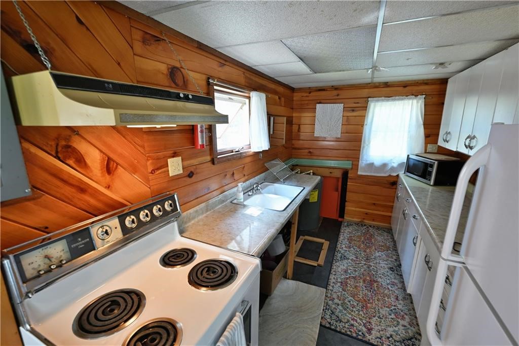 Residentialhouse for sale picture with an address of  13475 Wilderness Drive in Gordon and a list price of 169900