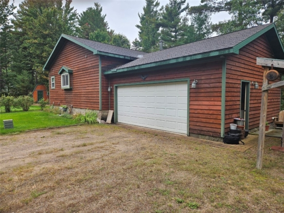 Residentialhouse for sale picture with an address of  1358 21 3/4 Street in Cameron and a list price of 349900