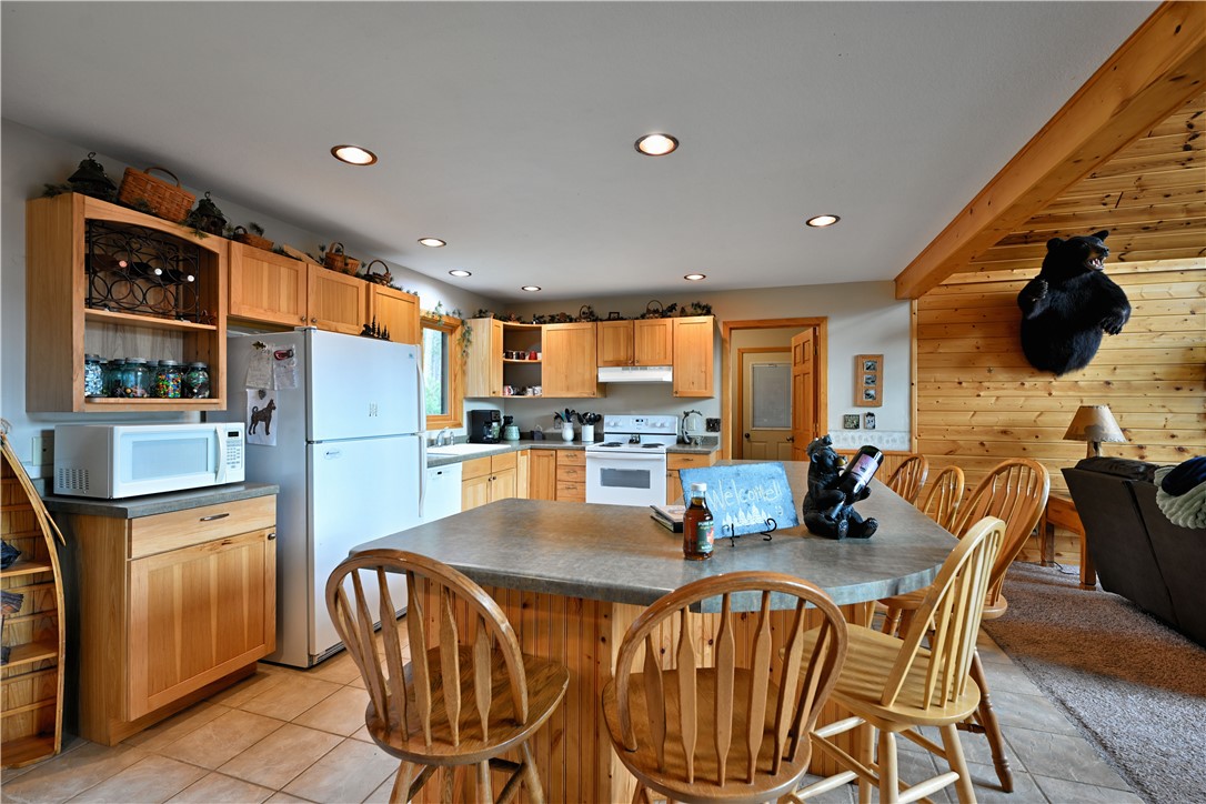 13672-Short-Gordon-WI-54838-4