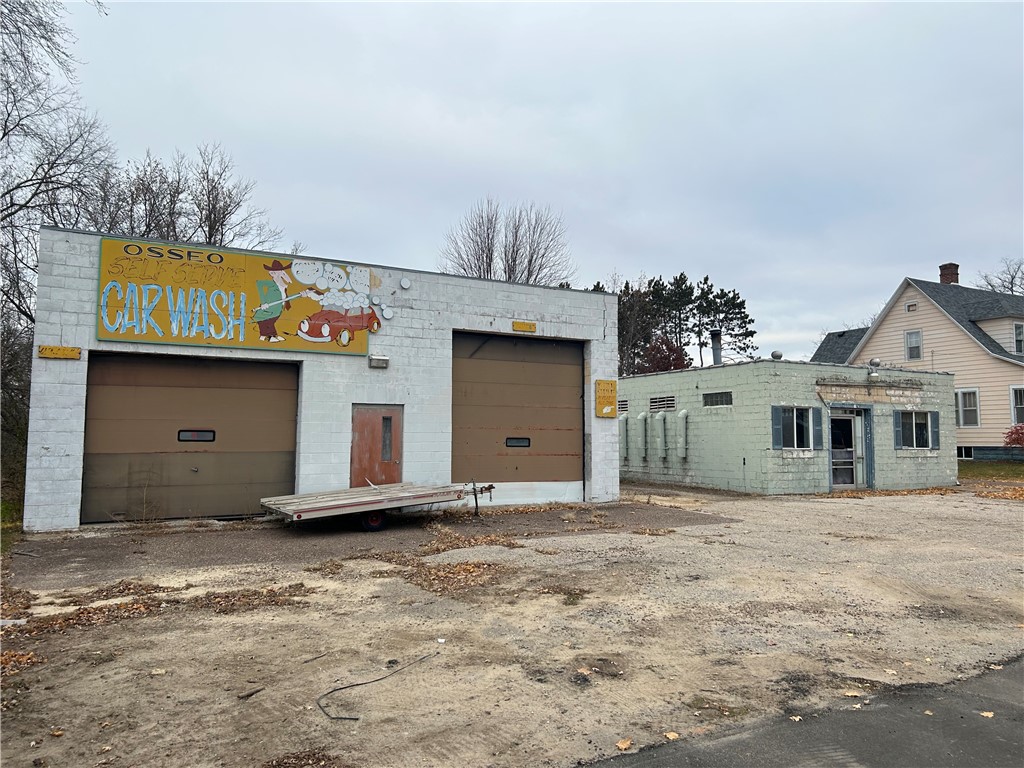 14000-10th-Osseo-WI-54758-1