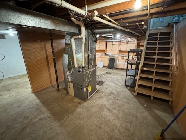 1404-Silver-Mine-Eau-Claire-WI-54703-5