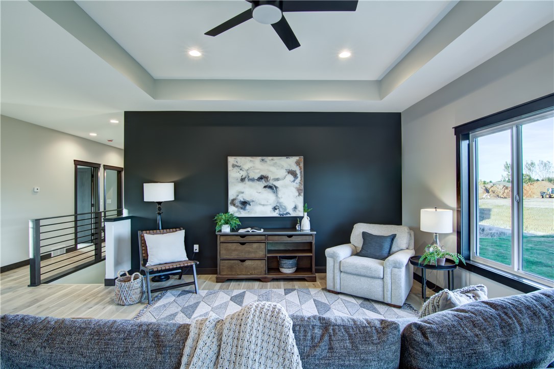 Wisconsin property for sale listing in Chippewa Falls Residentialhouse for sale picture with an address of 14075 42nd Avenue in Chippewa Falls and a list price of 459900